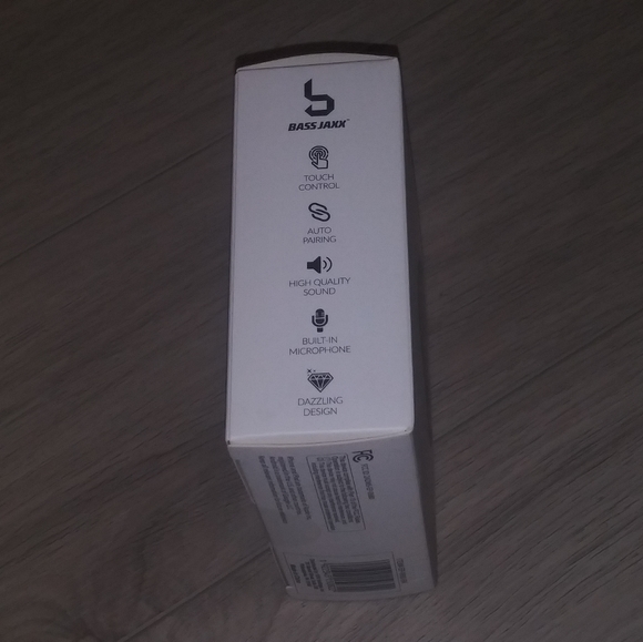 Stardust True Wireless Earbuds by Bass Jaxx - NWT - Rhinestones - Picture 6 of 7